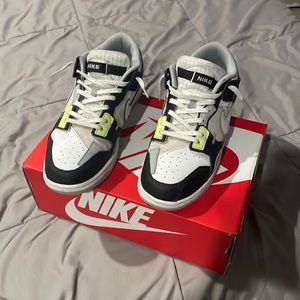 Nike dunk scrap